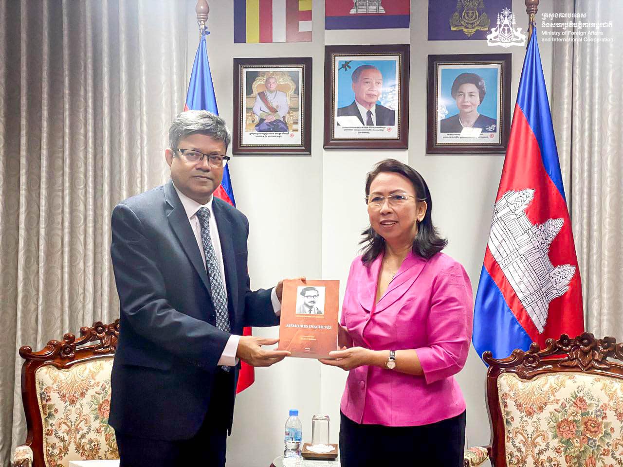 Meeting with His Excellency Mohammed Abdul Hye, Ambassador of the People’s Republic of Bangladesh ( 27 April 2023 )